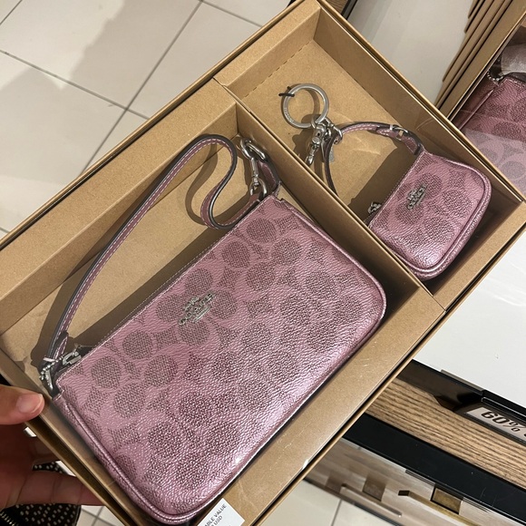 Coach Boxed Nolita 19 And Nolita Bag Charm Set CCK96 Pink/Rose Holiday - Picture 8 of 10